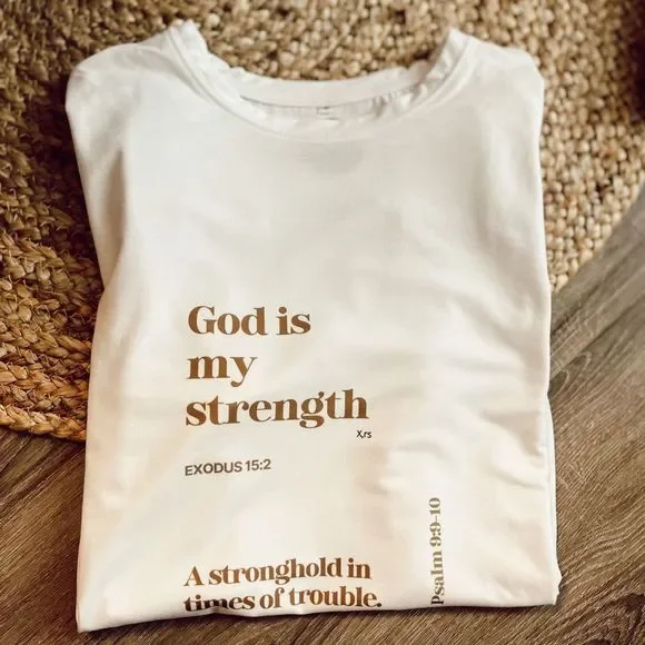 White tshirt  - Picture 4 of 4